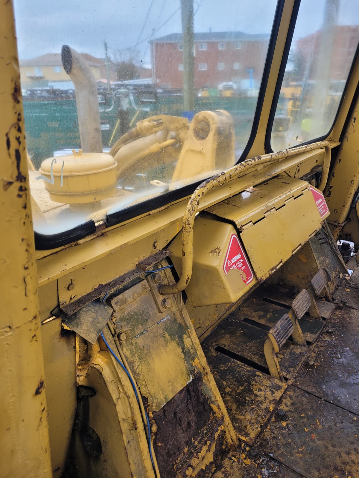 1973 CAT 977L Crawler Loader