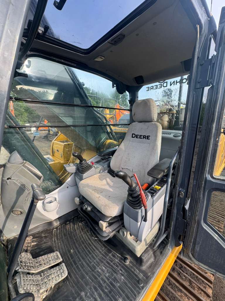 2019 John Deere 350G Excavator