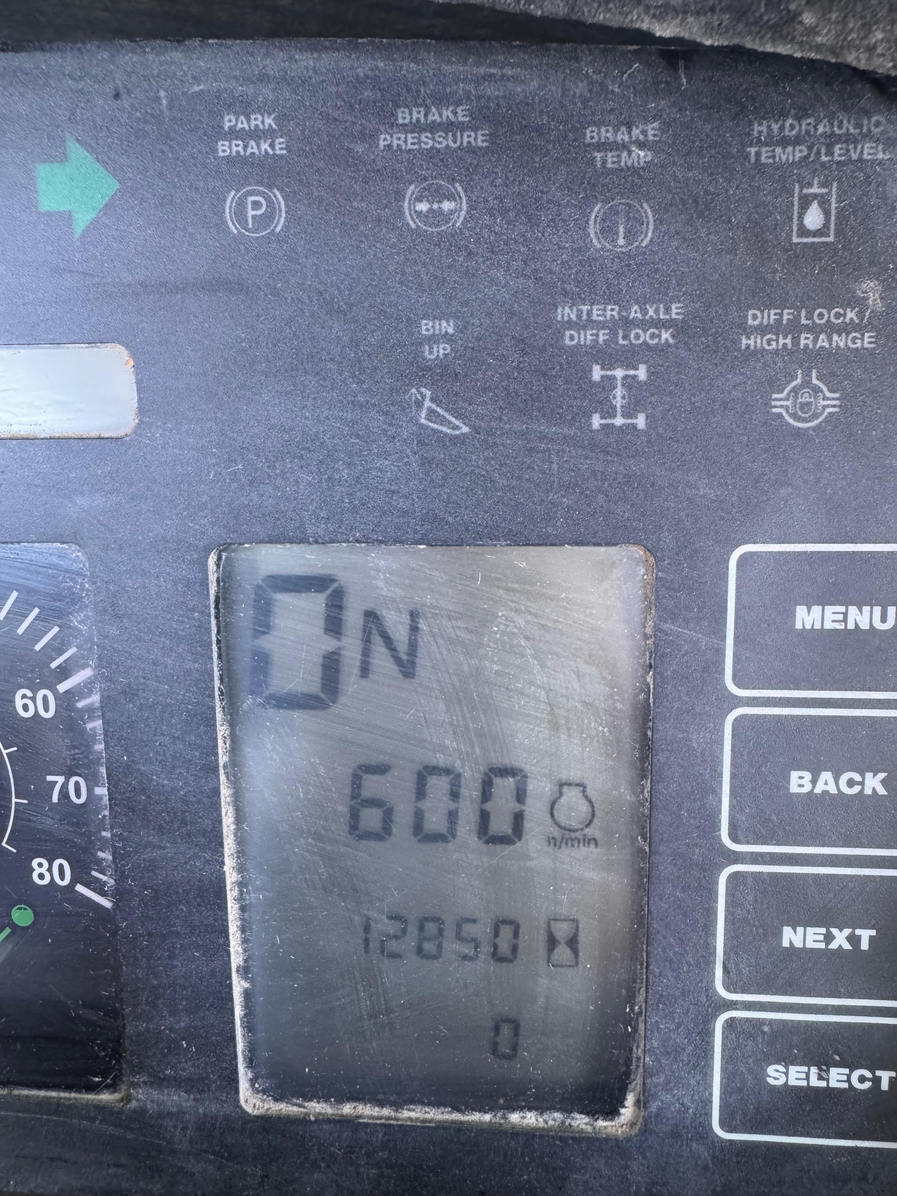 2004 John Deere 350D Dump Truck