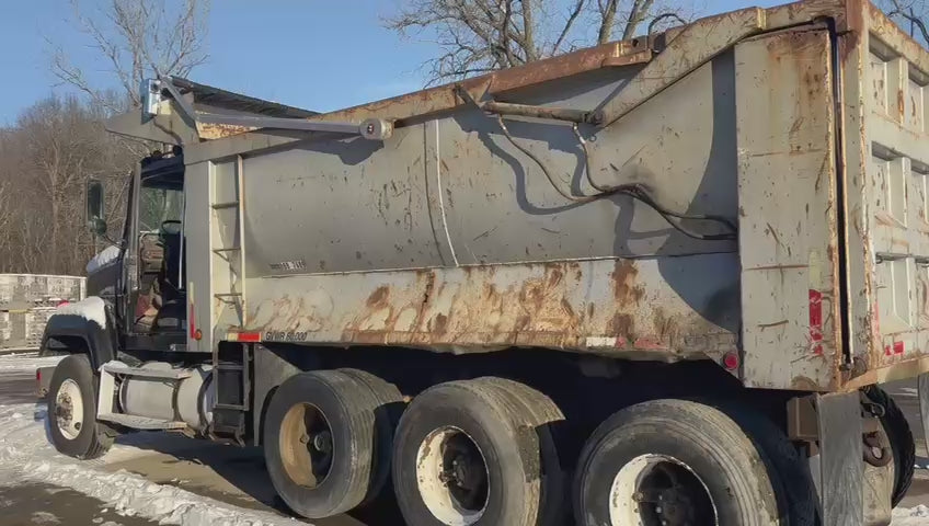 1990 Freightliner FLC112 Dump Truck
