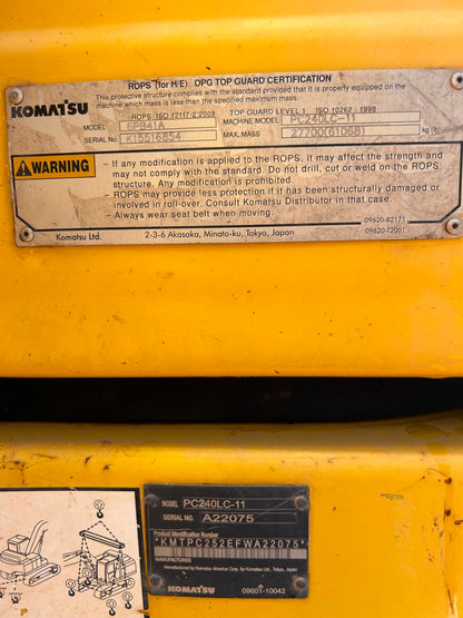 2016 Komatsu PC240LC-11