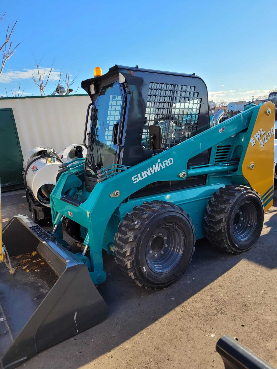 2020 Sunward SWL3230 Skid Steer