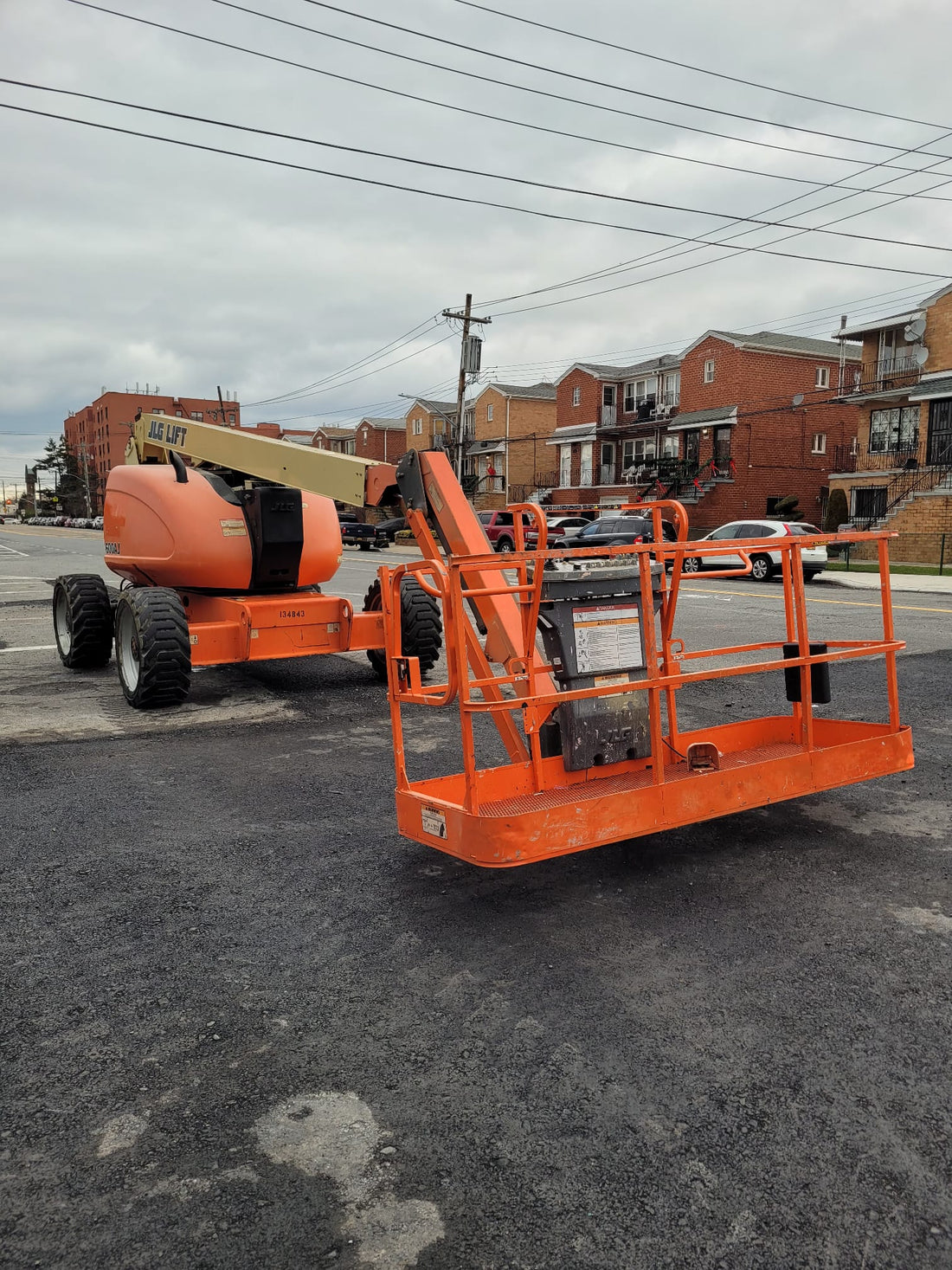 2014 JLG 600AJ Articulating Boom Lift