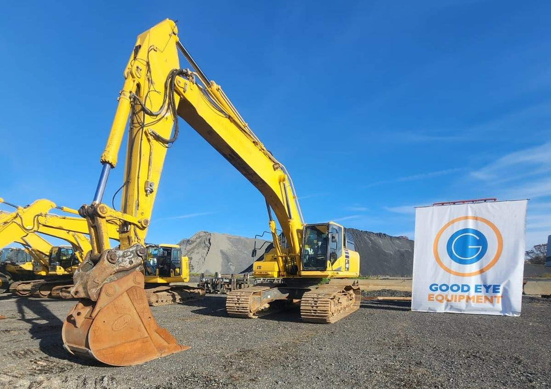 2016 Komatsu PC490LC-11 Excavator