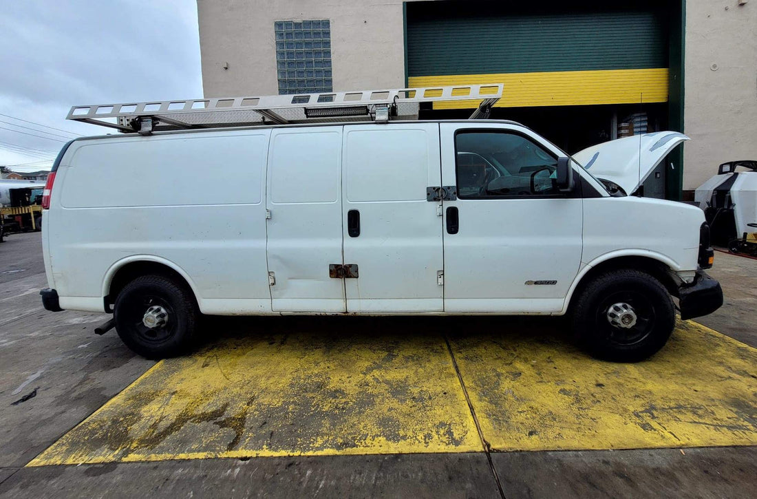 2004 Chevrolet Express 3600 Cargo Van /Mobile Wash