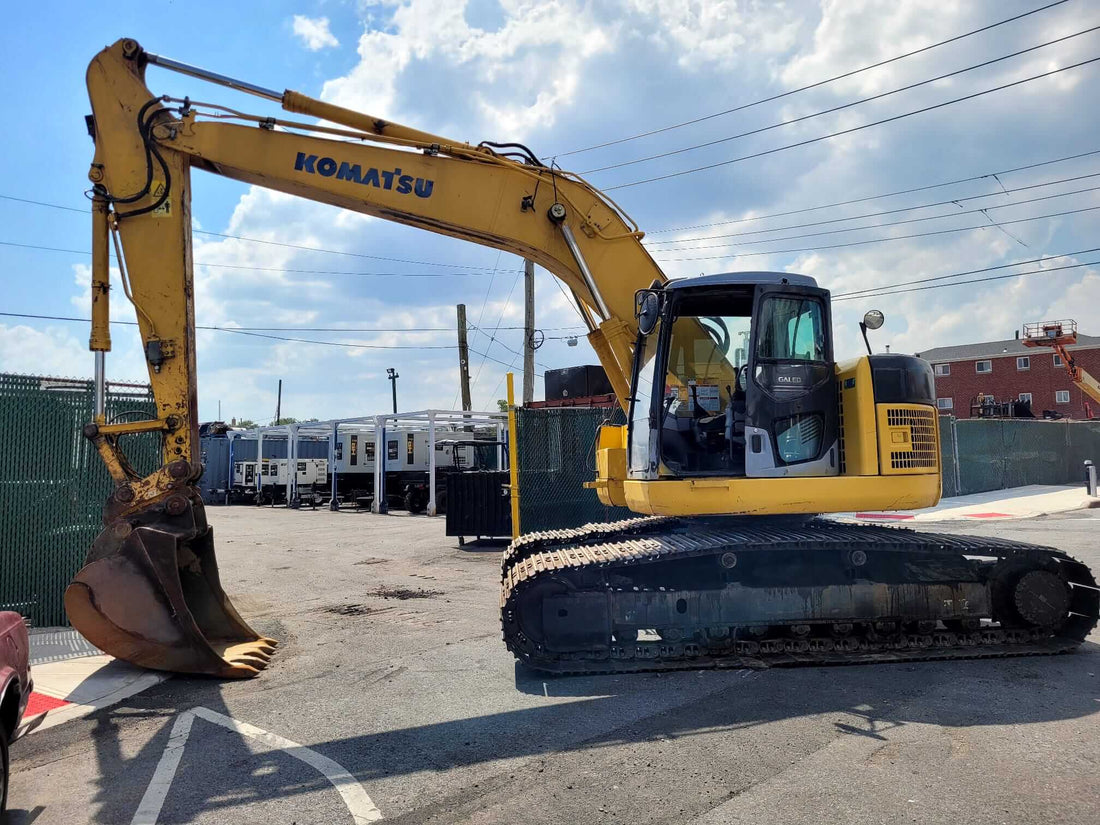 2007 Komatsu PC228USLC-3 Excavator