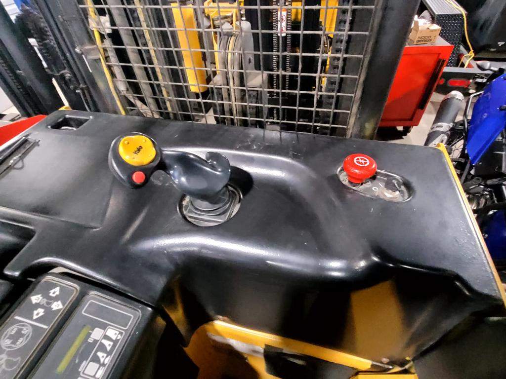 Yale 162G  Electric Order Picker Forklift