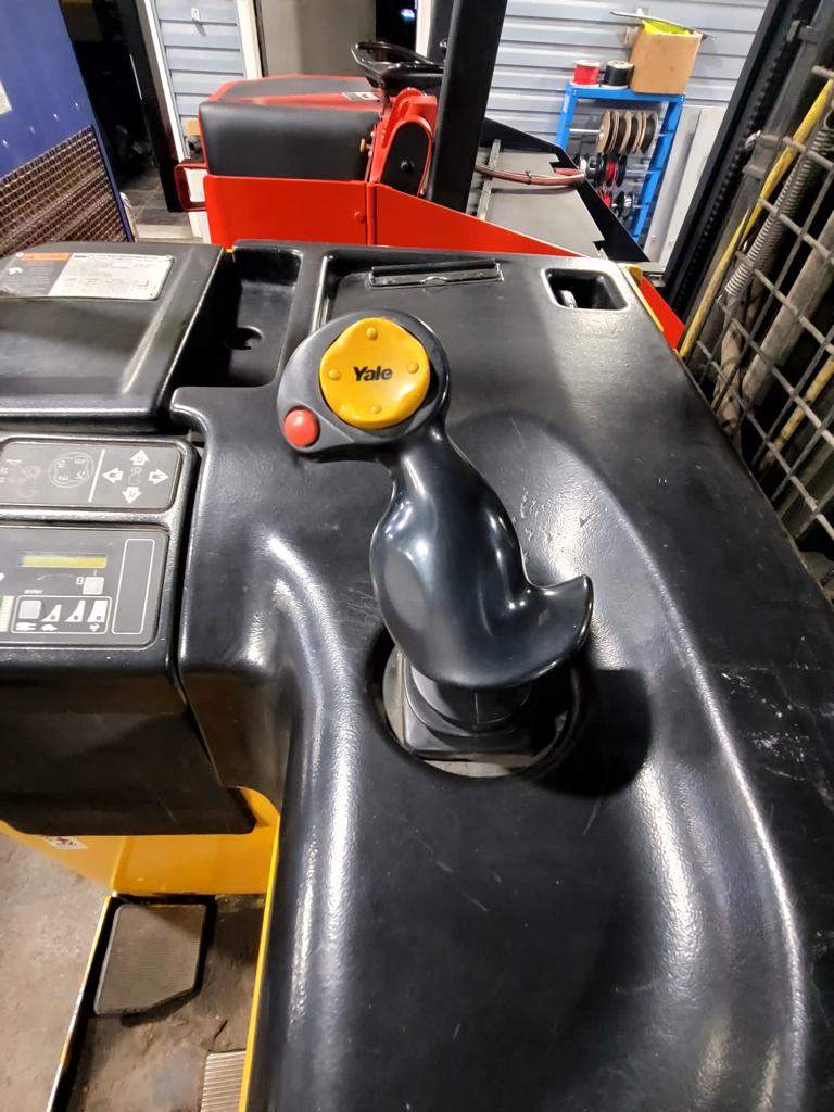 Yale 162G  Electric Order Picker Forklift