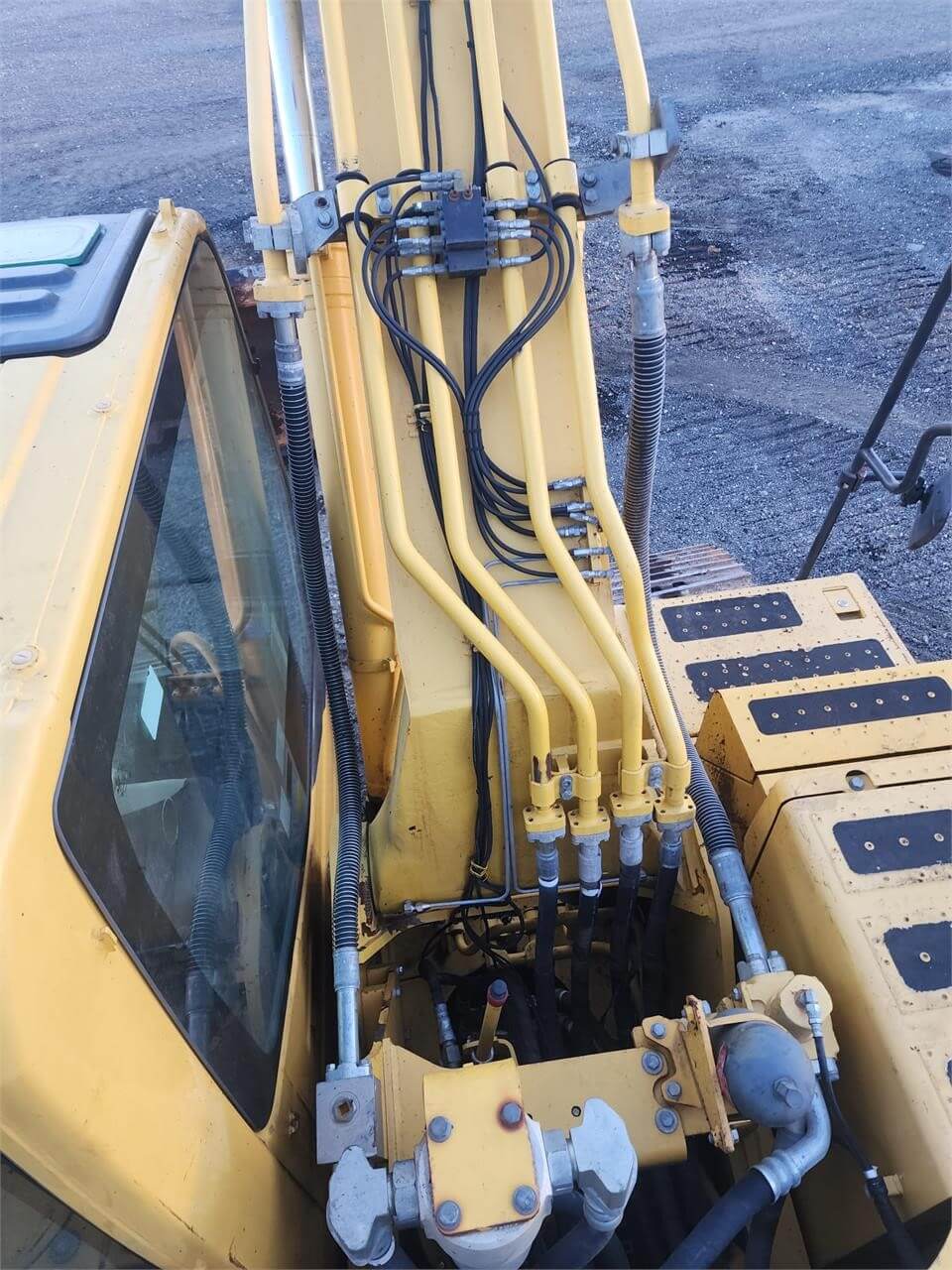 2016 Komatsu PC240LC-11 Excavator