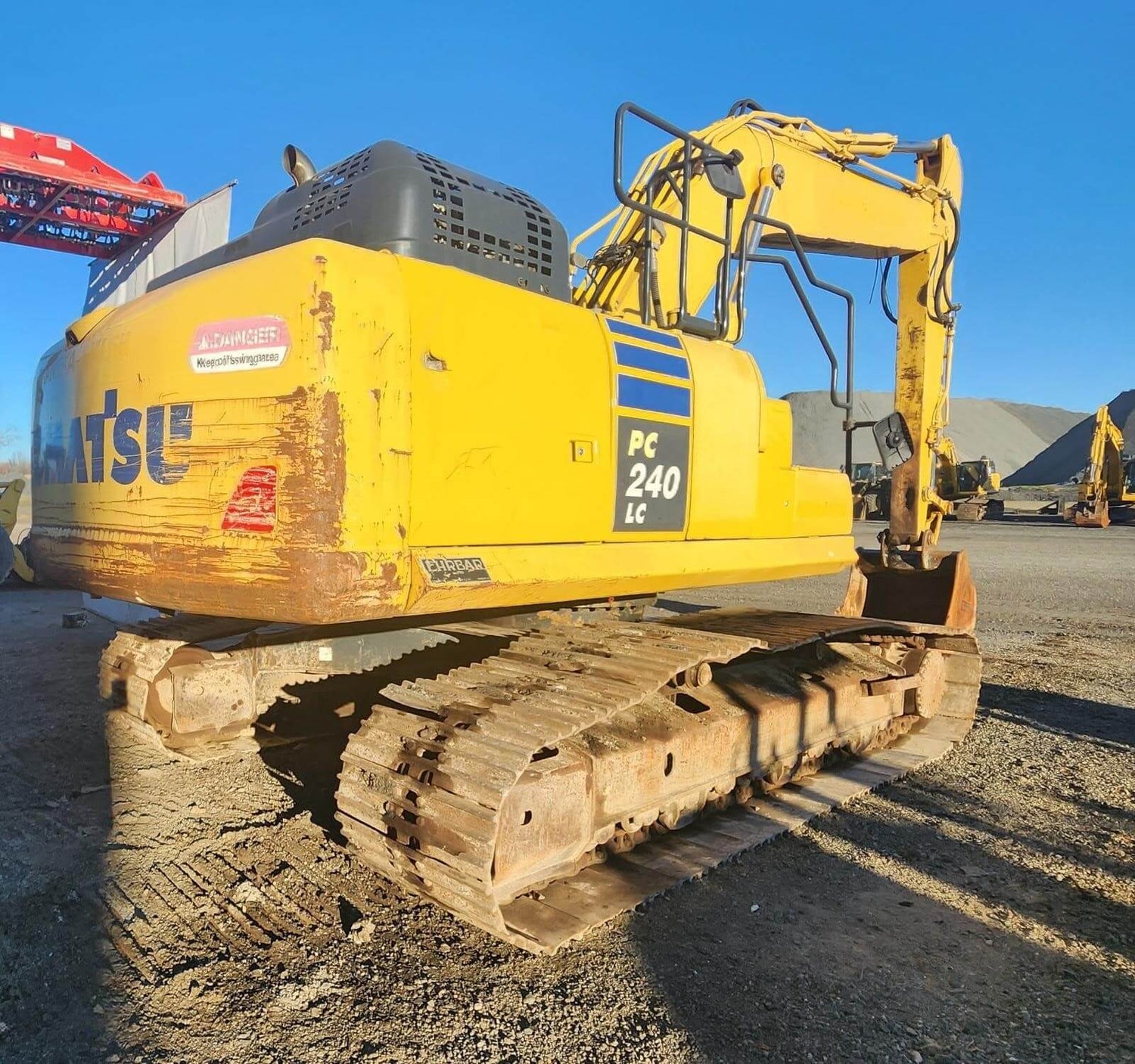 2016 Komatsu PC240LC-11 Excavator