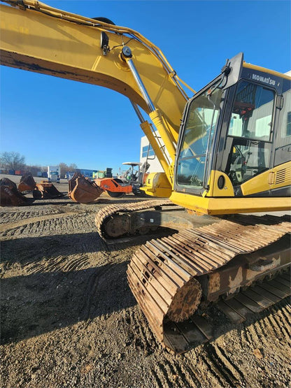 2016 Komatsu PC240LC-11 Excavator